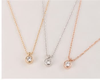 Pendant necklaces in gold, silver and rose gold